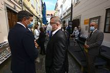 9. 9. 2021, Ljubljana – Predsednik republike Borut Pahor poloil nov "spotikavec" rtvam holokavsta v Ljubljani (Tamino Petelinek/STA)